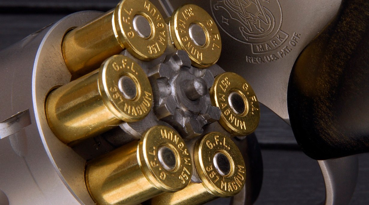 Revolver Smith&Wesson 686 SSR Pro 