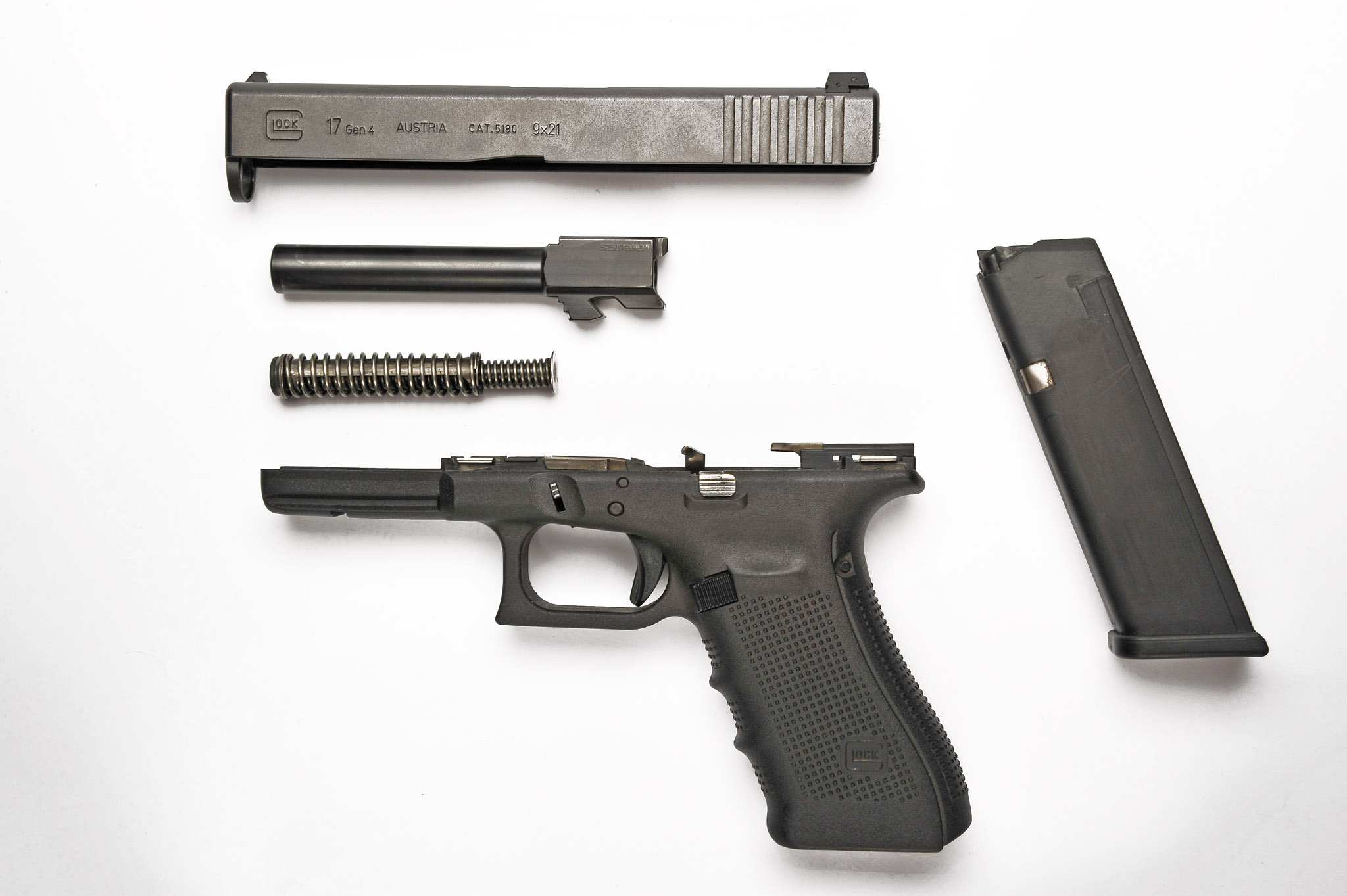 glock-pistols-gen3-vs-gen4-what-is-the-difference-between-the