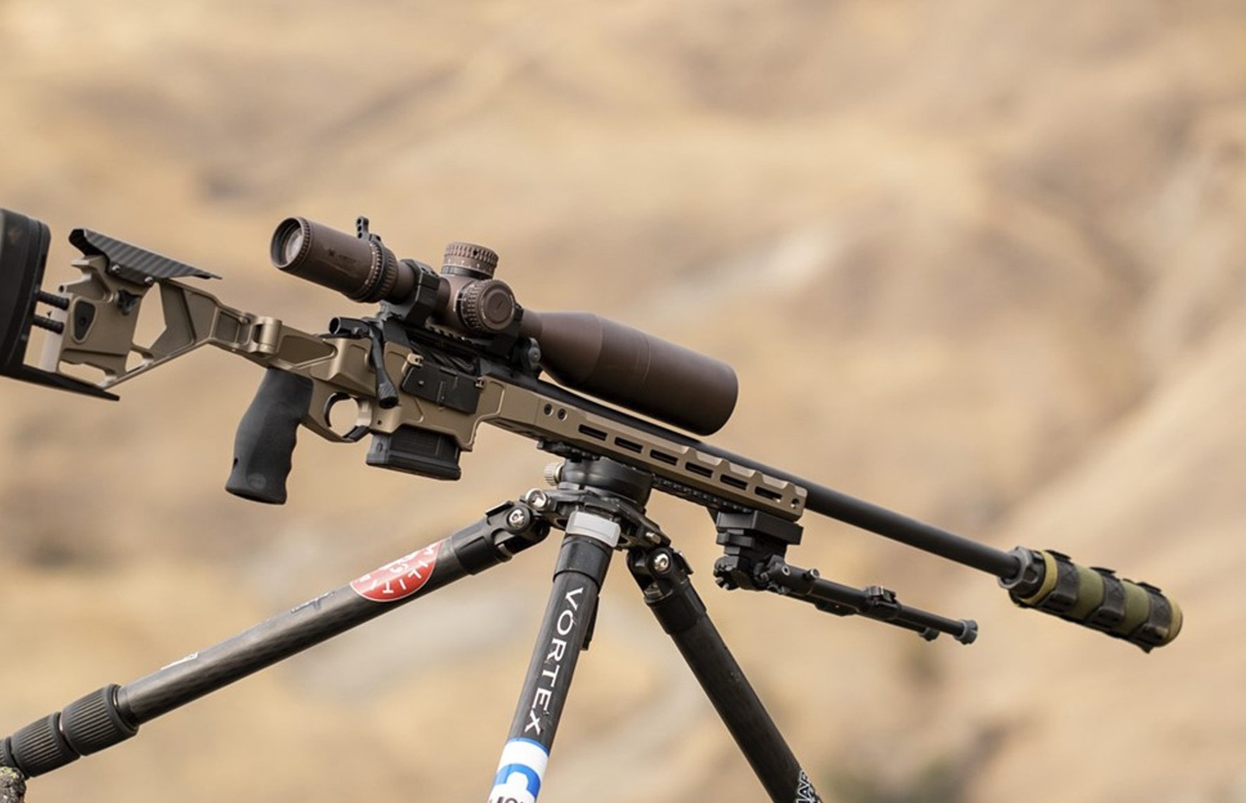 A hunting purpose-built chassis rifle: new Seekins Precision HIT ...