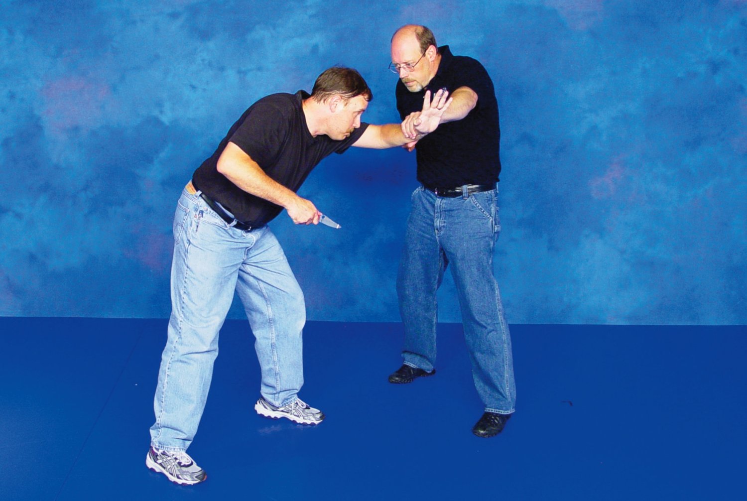 Self-defense and unarmed defense - Knife defense with bare hands