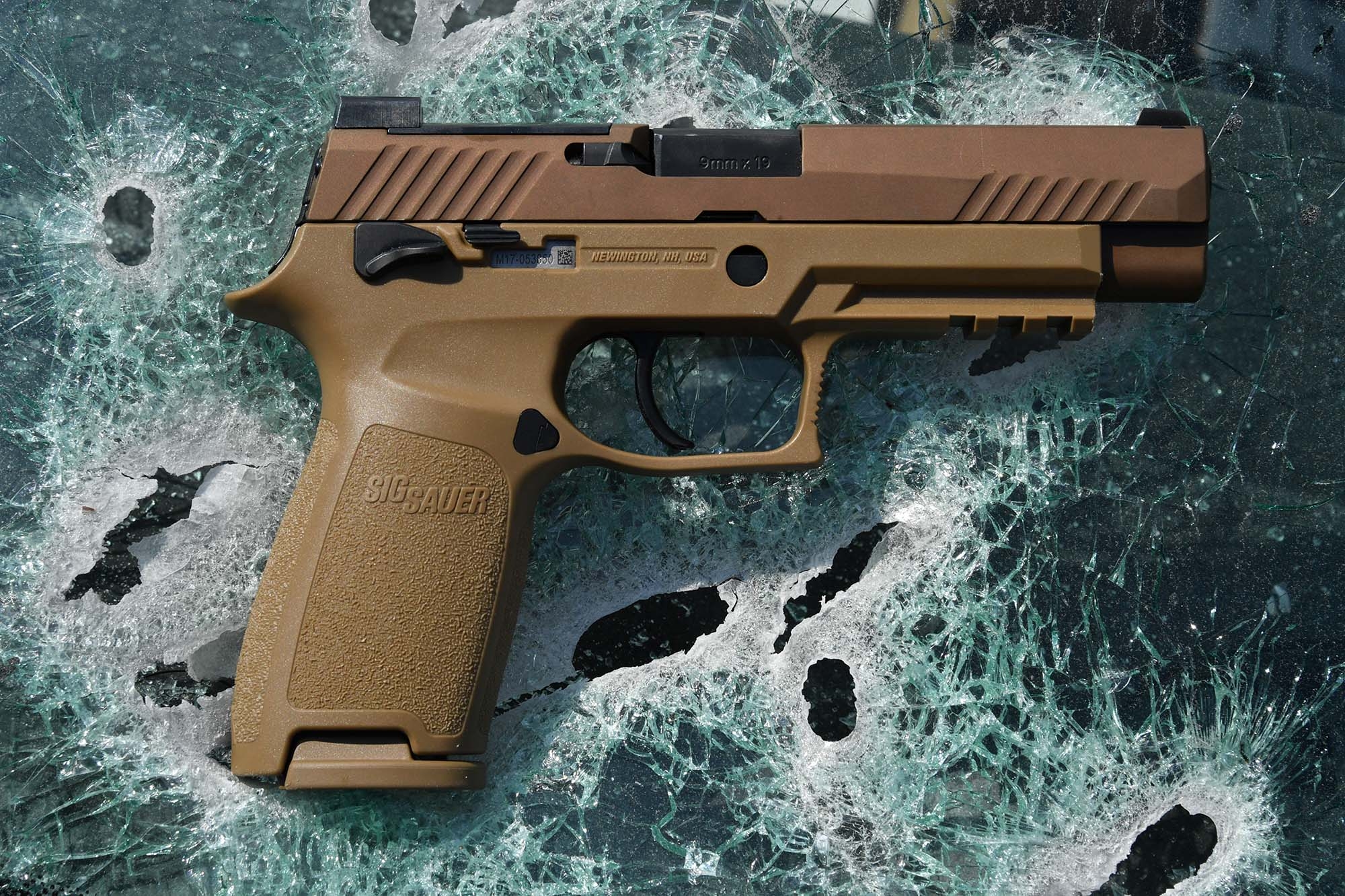 Sig p320. Зиг Зауэр p320 m17. We sig Sauer p320.