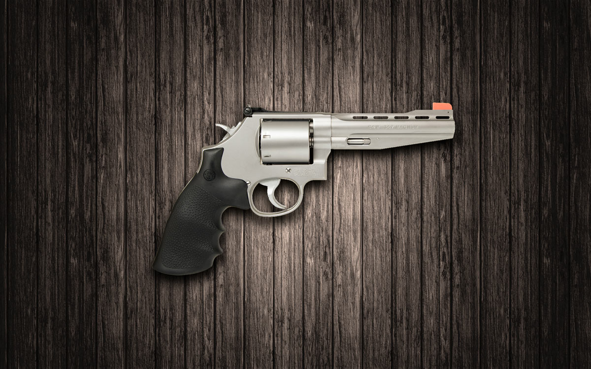 Smith & Wesson 686 and 686 Plus revolvers reinterpreted by