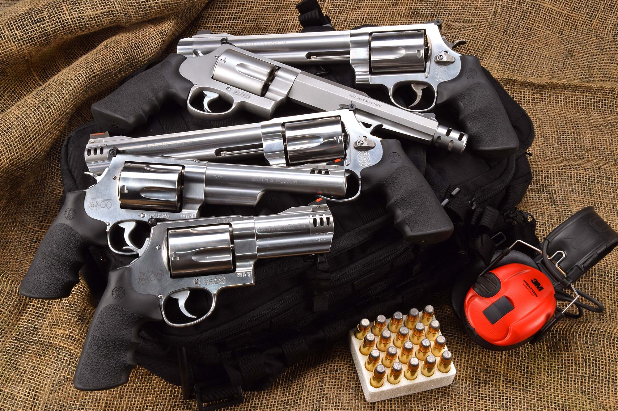 Smith wesson 500. .500 S&W Magnum. Smith & Wesson .500 s&w Magnum. Револьвер Смит-Вессон 500 Магнум. 500 S W Magnum револьвер.