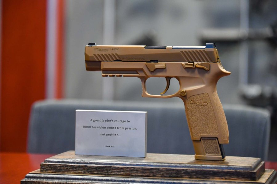 Sig p320 m17. Зиг Зауэр p320 m17.